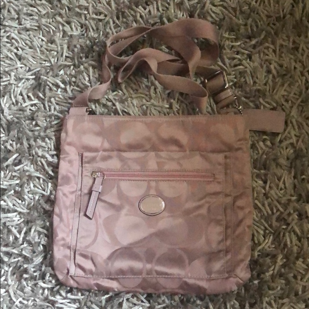 Pretty Coach Lavender Cross Body Bag/Satchel
